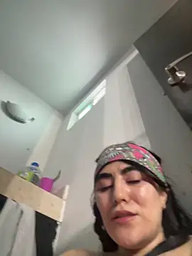 milky_denni 现场XXX聊天