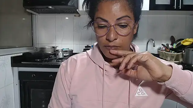 kateleyagrey 라이브 XXX 채팅