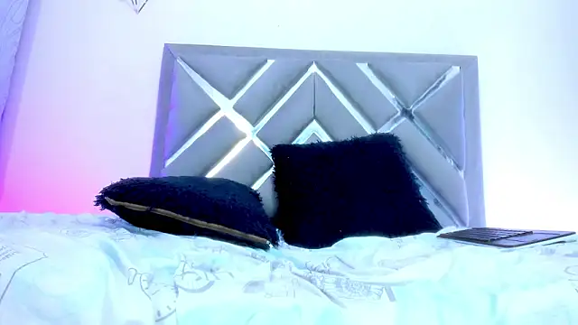 Chat +18 de Emmaa_sweeet_ ao vivo