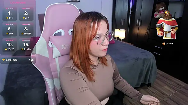 Chatroom XXX en direct de Nina_curves