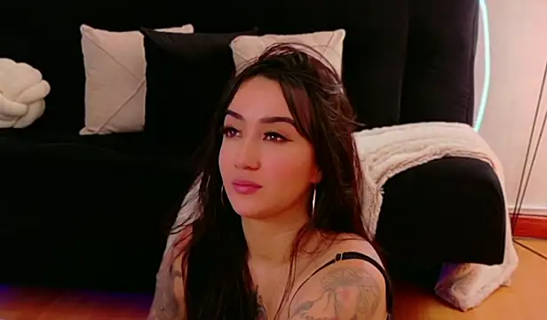 EmmyEvans1: онлайн-секс-чат