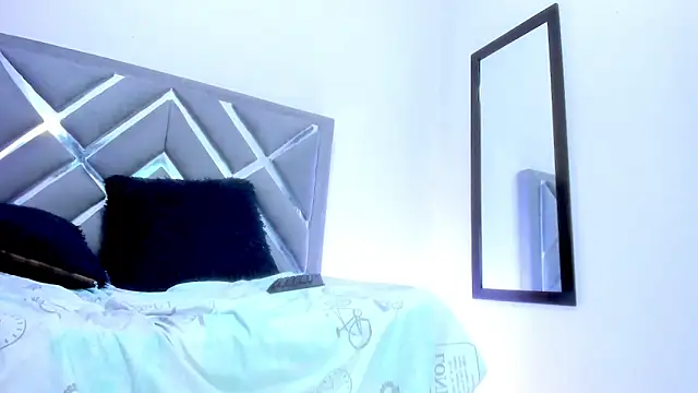 Chat +18 de Emmaa_sweeet_ ao vivo