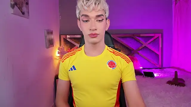 Cherry_zayden_'s Webcam Show