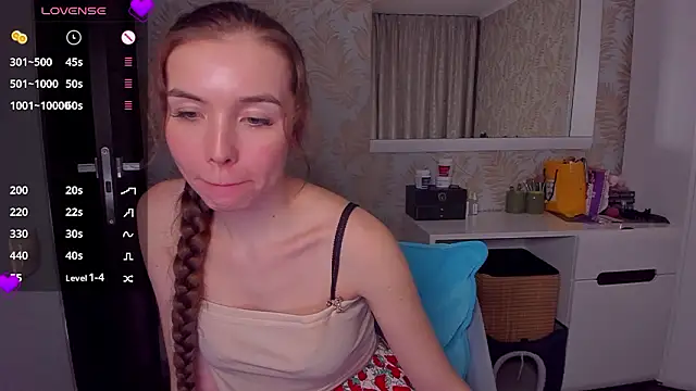 YonaBones Adlı Modelin Canlı XXX Sohbeti