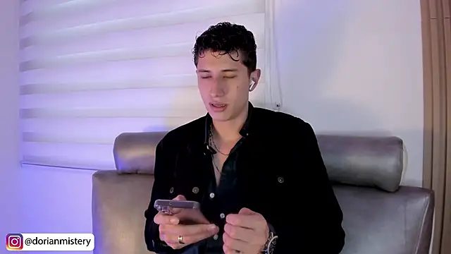 Dorianmistery2322_'s Live XXX Chat