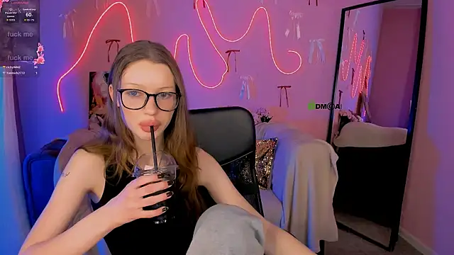 khloebeauty's Live XXX Chat