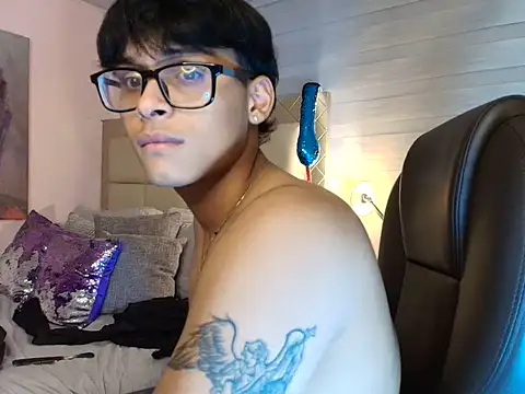 mathias_oberlin: онлайн-секс-чат