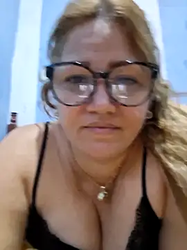 Carlotaazul 现场XXX聊天