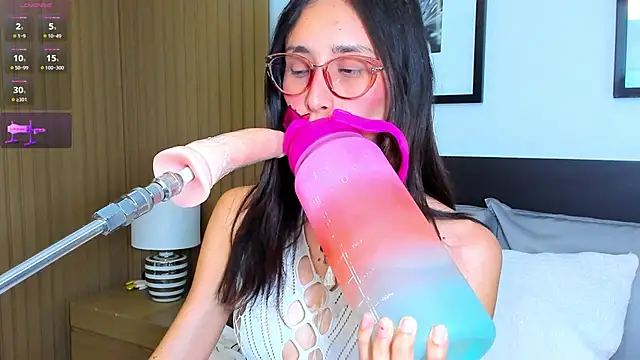 doll_bella_ Adlı Modelin Canlı XXX Sohbeti