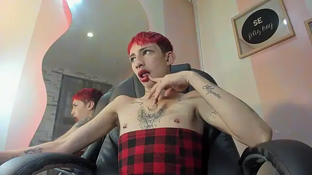 Mila_Leon Show Webcam