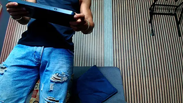 Vans_Ross 在線直播表演