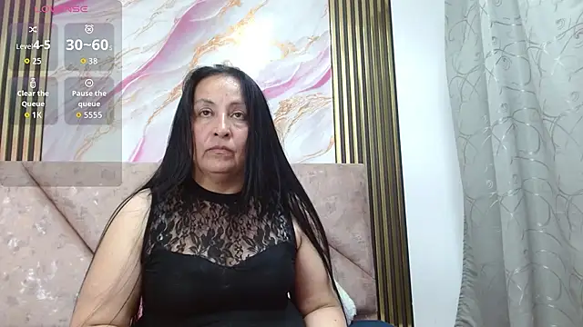 Chat +18 de EvelinLee02 ao vivo