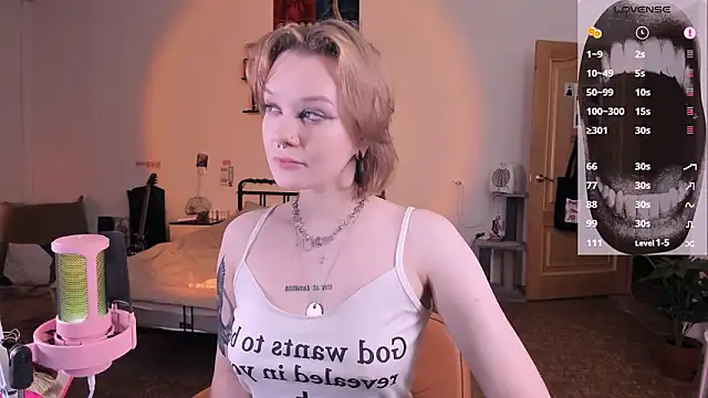 evathority's Live XXX Chat