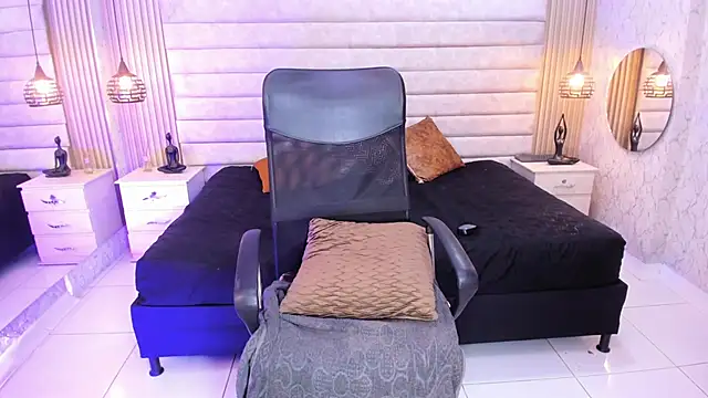 VictoriaaBlair élő XXX-chatje