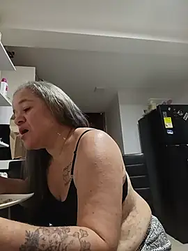 CheekySnowQueen_69's Live XXX Chat