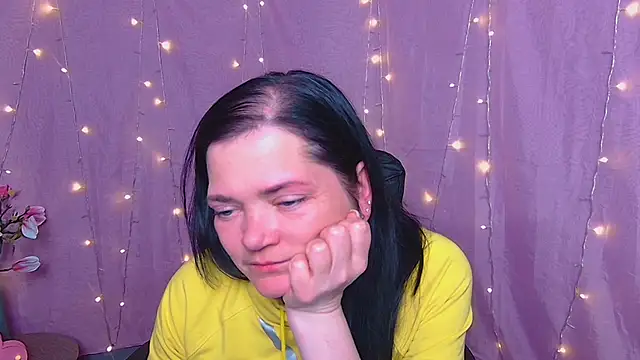 LauraFinn's Live XXX Chat