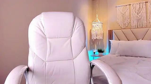 دردشة NahimiThompson الجنسية المباشرة