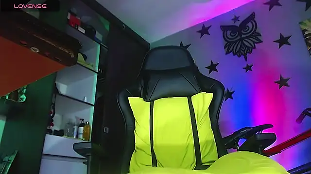 justincs' Live XXX Chat