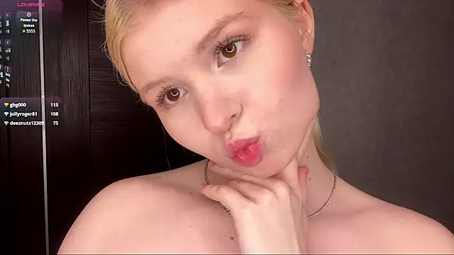 ShontaWasilko élő XXX-chatje