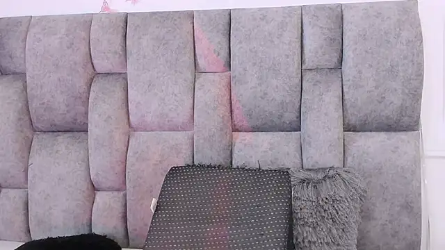 Scarlett_Sk Chat XXX in diretta