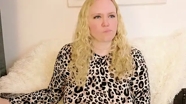 Sarah4you Chat XXX in diretta