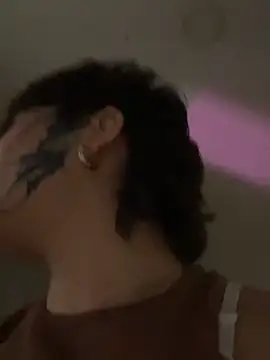 DayanaDG – Live XXX-chat