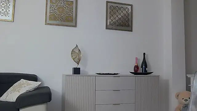 nona_nnaのライブXXXチャット