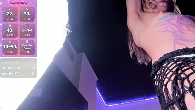 adhalee_js' Live XXX Chat