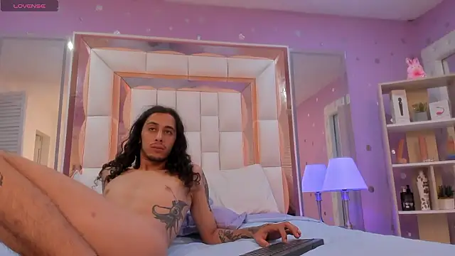 Chat XXX Live Goldentemptation_