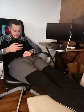 Czat XXX na żywo – THE_CHEEKY_ALPHA