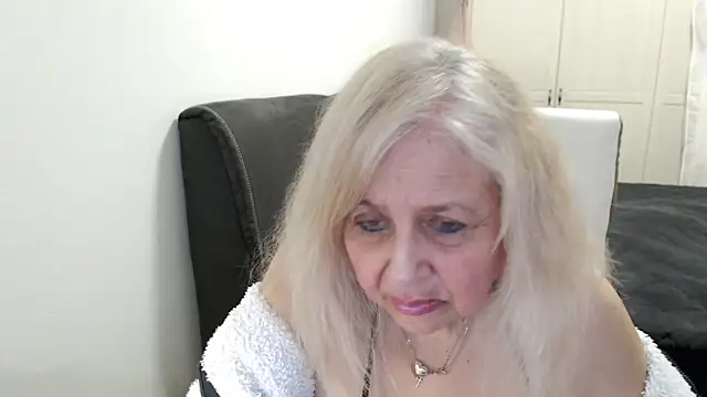 SusiLifeXXX's Live XXX Chat