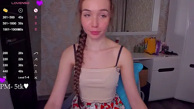 XXX chat uživo modela YonaBones