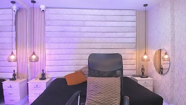 VictoriaaBlair's Live XXX Chat