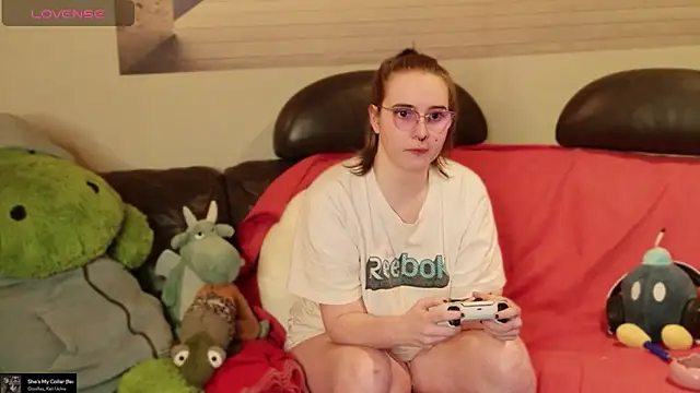 GamerGirl_Eve: онлайн-секс-чат