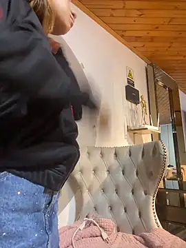 XXX chat uživo modela Isabella18_pink