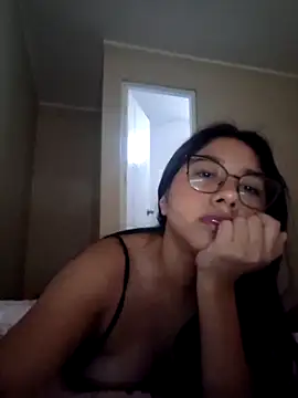 honeysweet111's Webcam Show