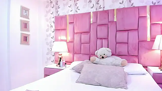 GabyMoreau live XXX chat