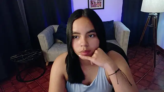 Chat +18 de SofiaMante_ ao vivo