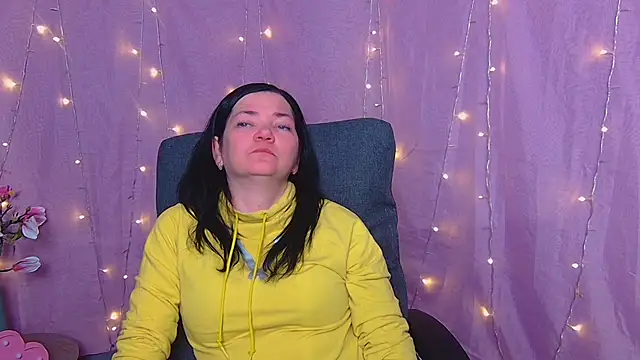 Chatroom XXX en direct de LauraFinn