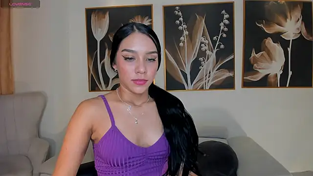 دردشة AmaliaCrus الجنسية المباشرة