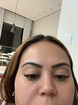 lariic: απευθείας συνομιλία ΧΧΧ