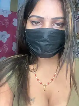 Pokazy przed kamerką – CUTI-NAINA