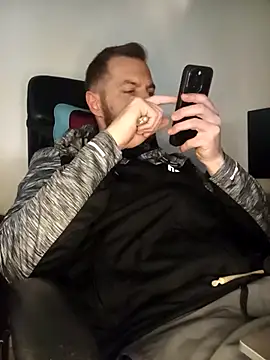 แชท XXX สดของ THE_CHEEKY_ALPHA