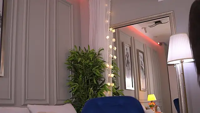 NicoleCellini Chat XXX in diretta