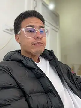 TavoHot_ Show in webcam