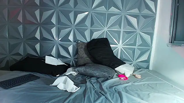 Emmy_lander1 Obrolan Langsung XXX