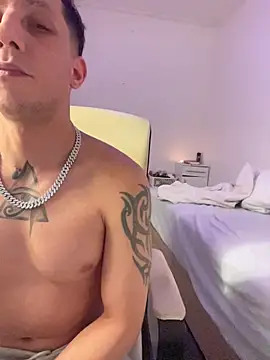 Chat +18 de TitanNoir ao vivo