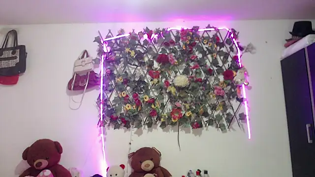 sexysusan4youn Live XXX chat