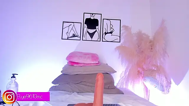 ellie_mcdonaldのライブXXXチャット