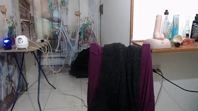 Chatroom XXX en direct de curly_greeneyed